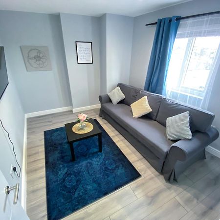 Large 1-Bedroom Flat, 5 Guest, London - F4 מראה חיצוני תמונה